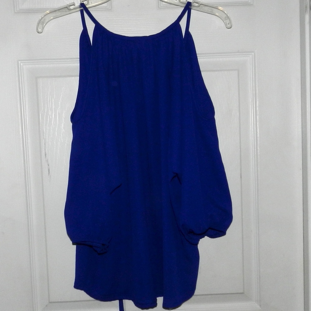 blouse - Picture 2 of 2